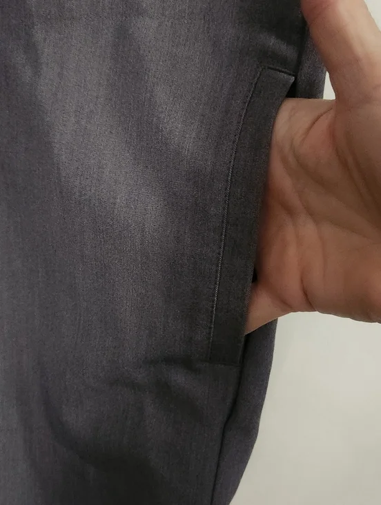 FIGS Rafaela Oversized Scrubs Top Graphite Gray Sz XS - Picture 6 of 9